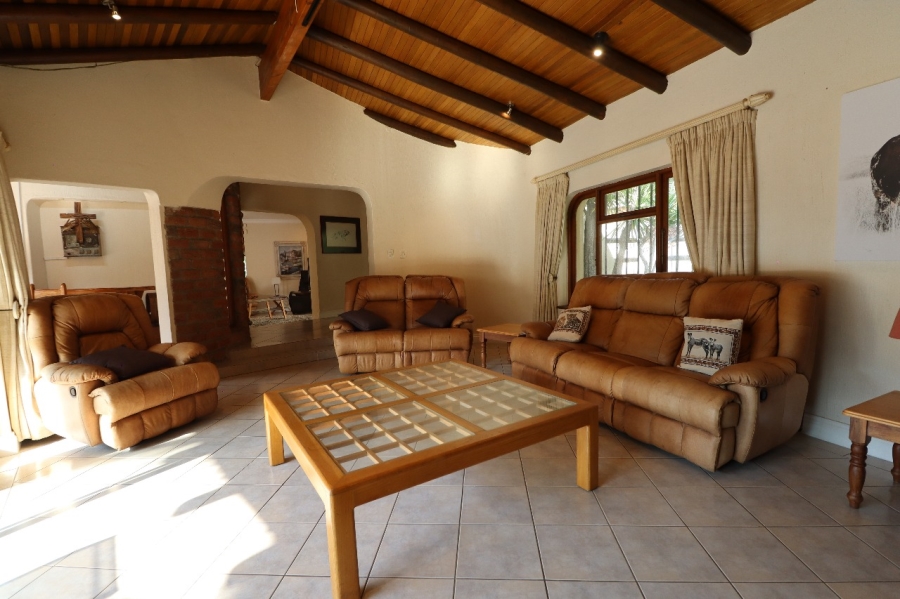 4 Bedroom Property for Sale in Summerstrand Eastern Cape